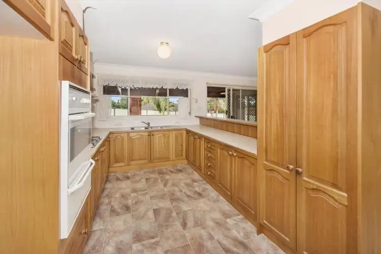 Fifth view of Homely house listing, 9 Rosella Cct, Blue Haven NSW 2262