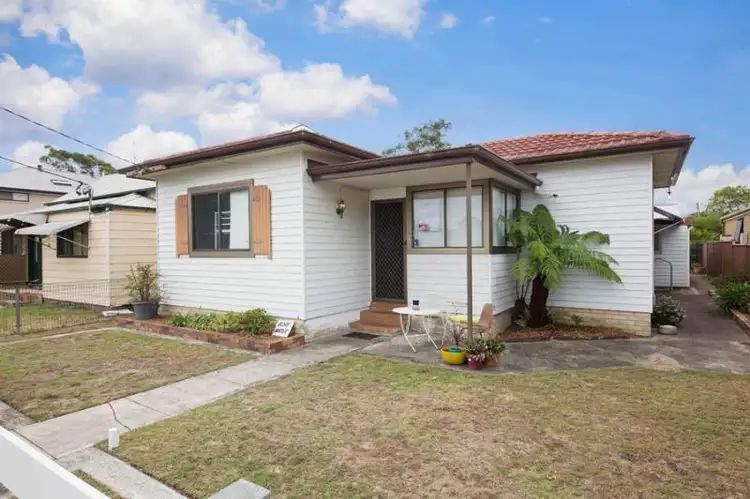 59 Uligandi St, Ettalong Beach NSW 2257