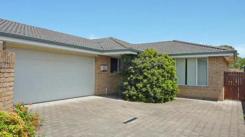 Main view of Homely villa listing, 2/4 Cedar Gr, Forster NSW 2428