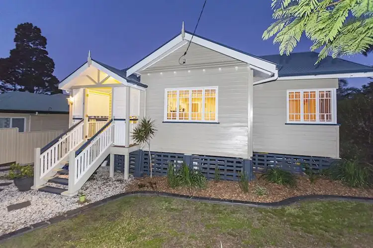 Second view of Homely house listing, 4 Orford St, Tarragindi QLD 4121