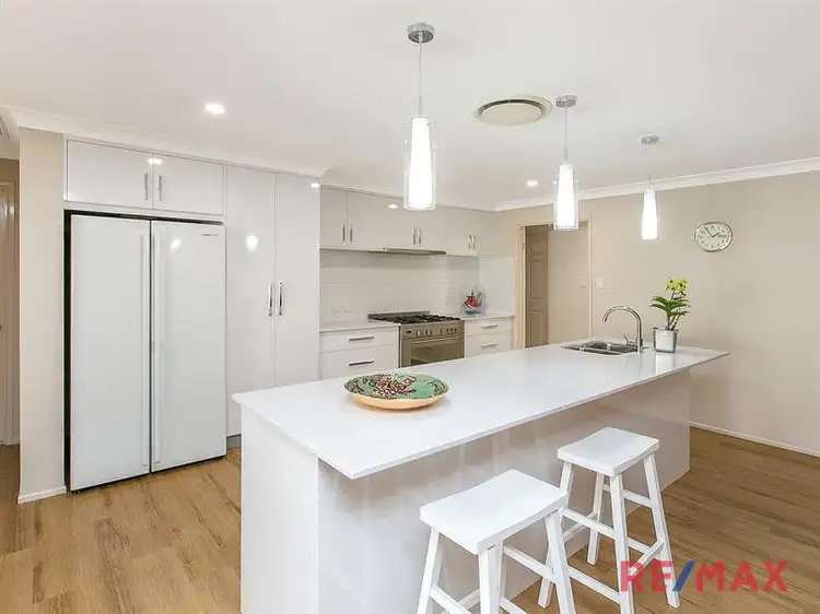 Second view of Homely house listing, 39 Cambridge Pl, Wishart QLD 4122