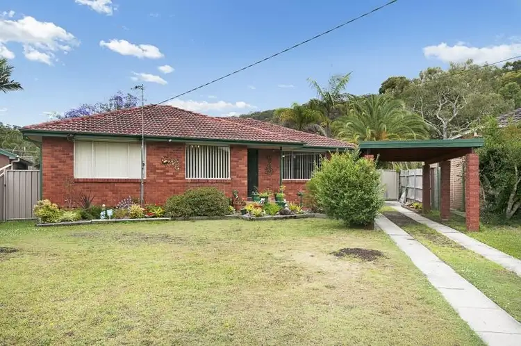 5 Karingal Cl, Woy Woy NSW 2256