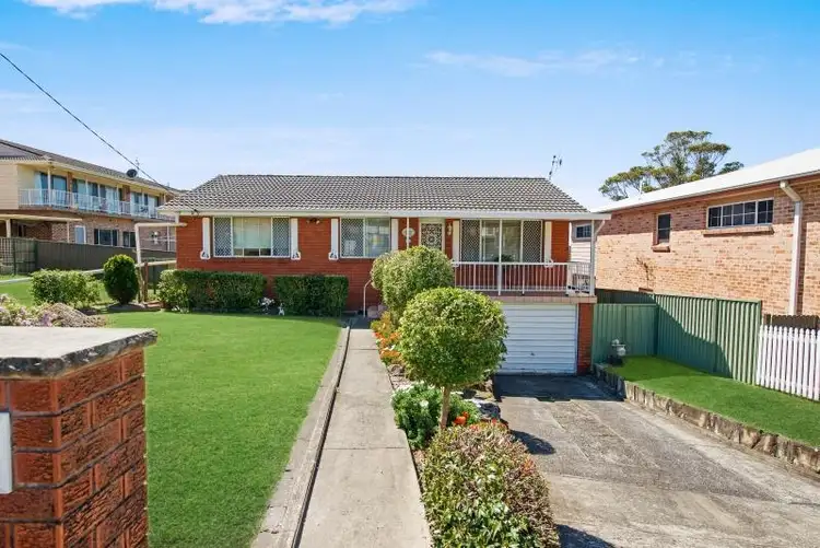 71 Arlington St, Gorokan NSW 2263