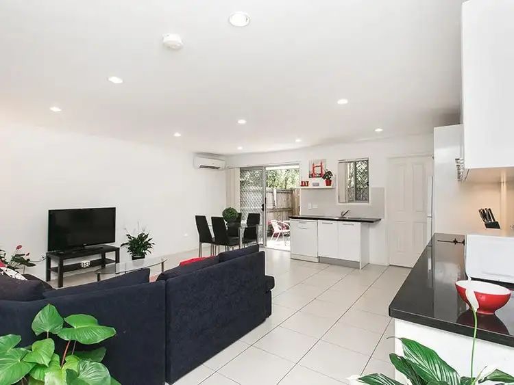 Third view of Homely townhouse listing, 5/1 Victoria St, Fairfield QLD 4103