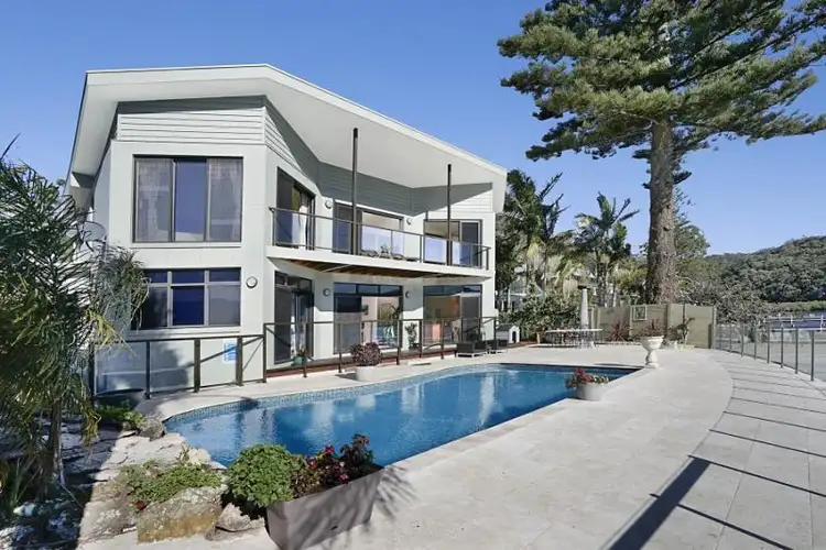 101 Taylor St, Woy Woy Bay NSW 2256