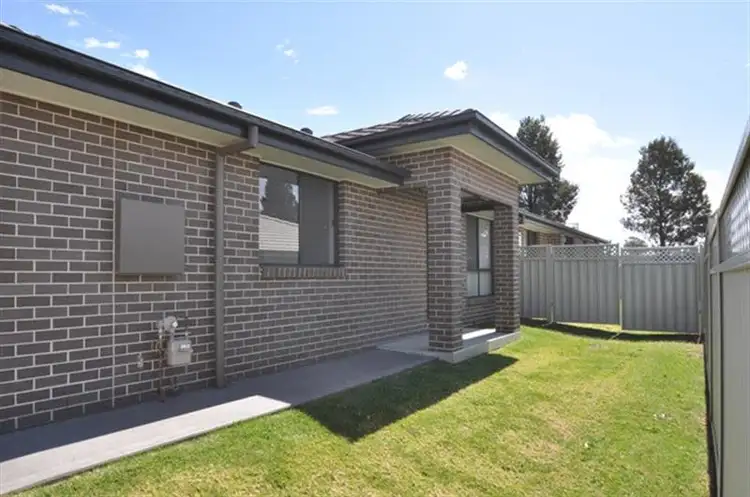 18B Apsley Cres