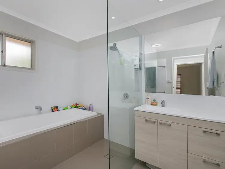 Fifth view of Homely house listing, 108 GARIE St, Wishart QLD 4122