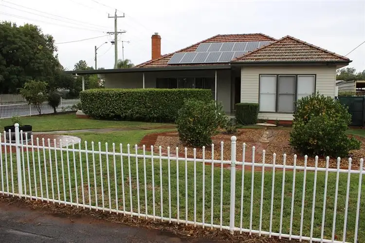 31 Hutchins Ave, Dubbo NSW 2830