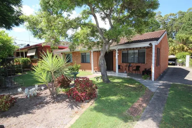 71 King Albert Ave, Tanilba Bay NSW 2319