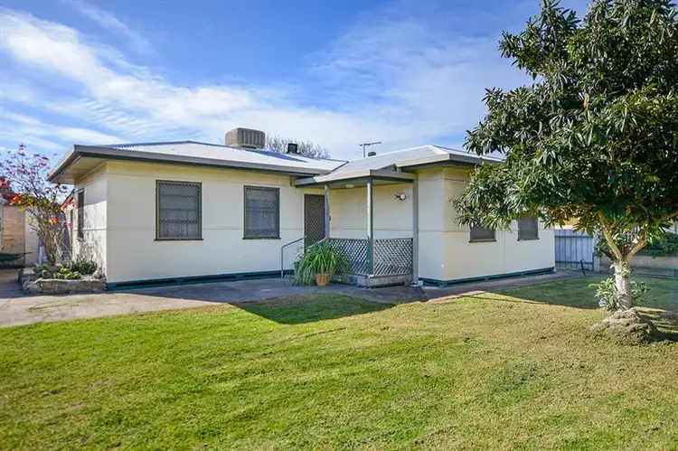 8 Moreshead St, Greenacres SA 5086