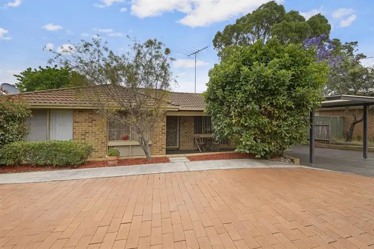 282 Welling Dr, Mount Annan NSW 2567