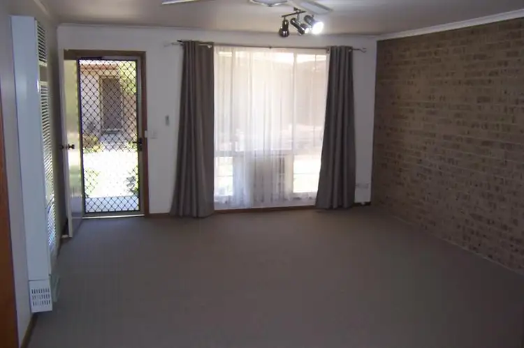 Third view of Homely unit listing, 1/7 Glendaloch Ct, Lavington NSW 2641