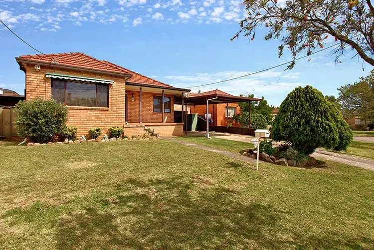 13 Freeman Pl, Chester Hill NSW 2162
