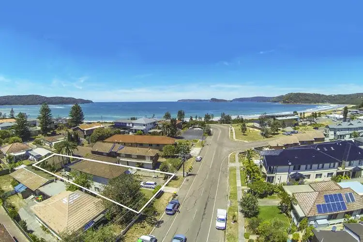 24 Norman St, Umina Beach NSW 2257
