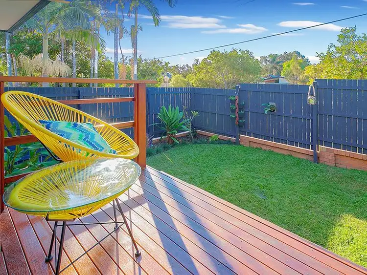 Third view of Homely apartment listing, 1/37 Christensen St, Yeronga QLD 4104