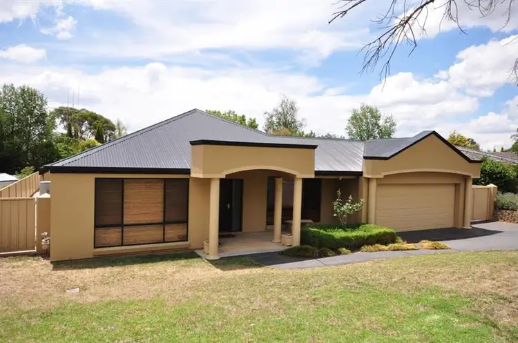 9 Cooinda Ave, Orange NSW 2800