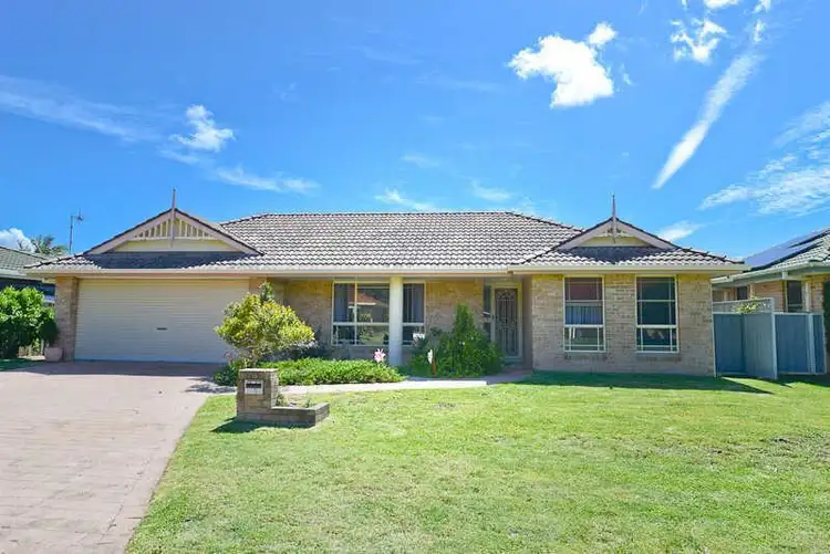 13 Oasis Pde, Tuncurry NSW 2428