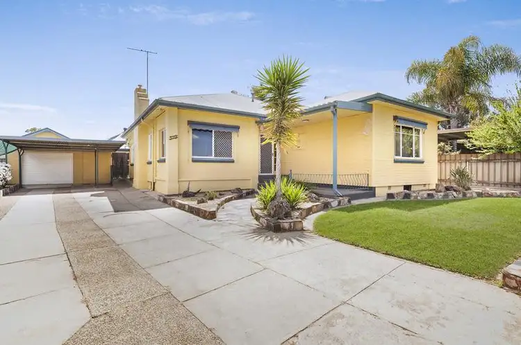 519 Kotthoff St, Lavington NSW 2641