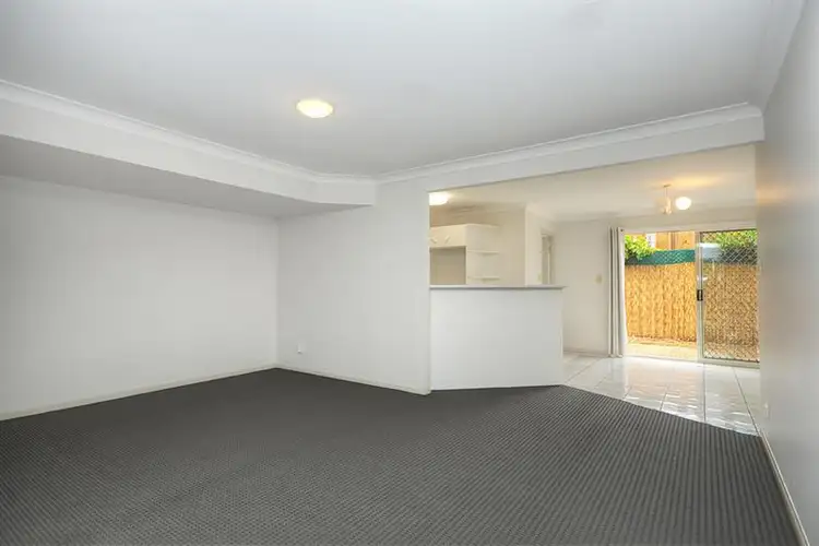 2/17 Cupania Pl, Elanora QLD 4221