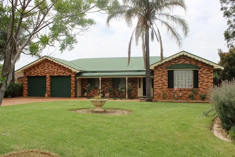Main view of Homely house listing, 5 Nelson Pl, Dubbo NSW 2830