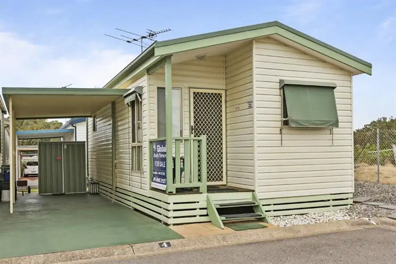 Main view of Homely house listing, 4/31 Kalaroo Rd, Redhead NSW 2290