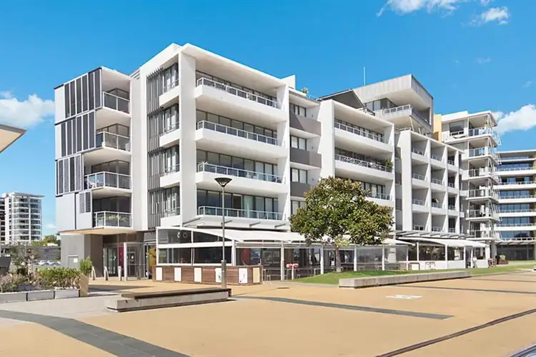 305/15 Honeysuckle Dr, Newcastle NSW 2300