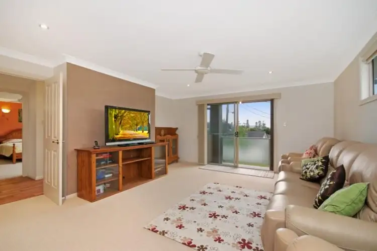 Third view of Homely house listing, 7 Robin Cres, Woy Woy NSW 2256