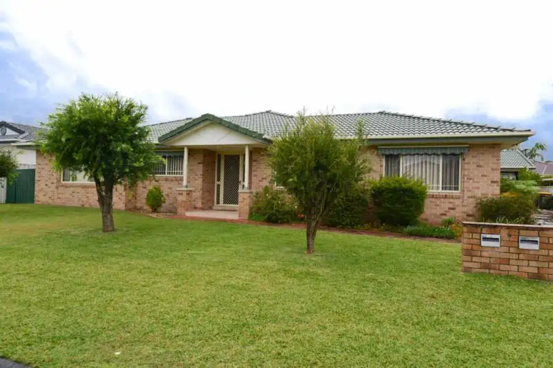 Main view of Homely villa listing, 1/6 Thora Cl, Forster NSW 2428