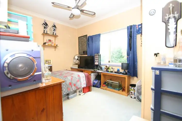 Second view of Homely house listing, 8 Leonard St, Colyton NSW 2760