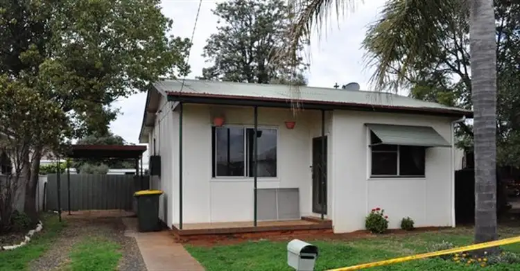 12 Trelanvean St, Dubbo NSW 2830