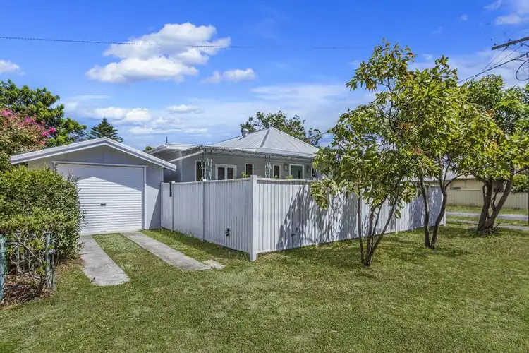 5 Rabaul St, Umina Beach NSW 2257