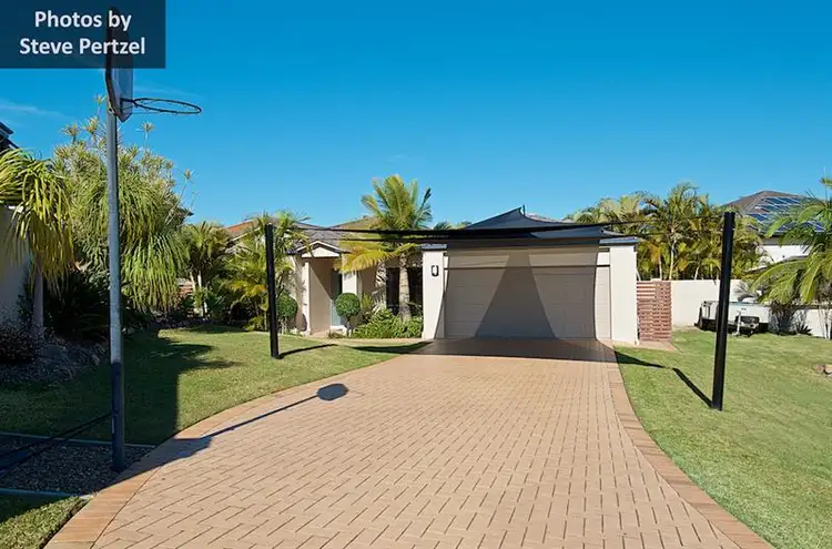4 Worthing Ct, Arundel QLD 4214