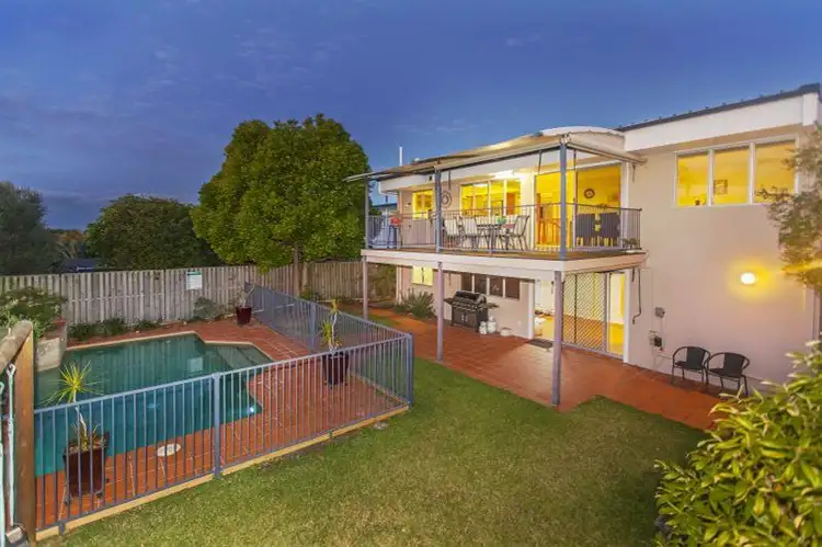 4 Marieander St, Tarragindi QLD 4121