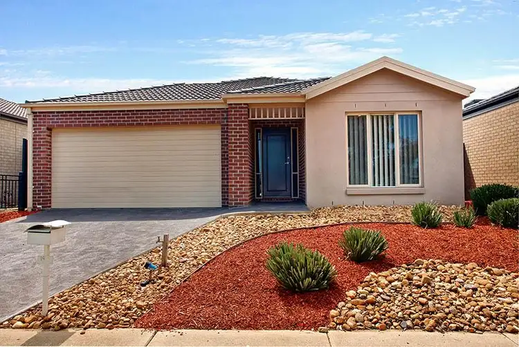 Second view of Homely house listing, 19 Camelot Dr, Tarneit VIC 3029