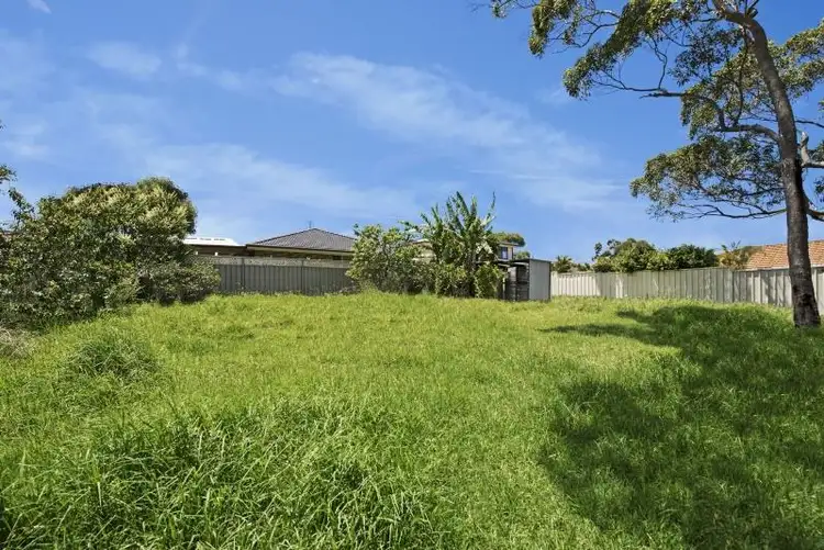 52 White Swan  Ave, Blue Haven NSW 2262