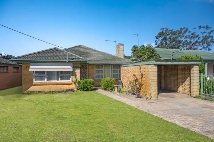 32 Trafalgar Ave, Woy Woy NSW 2256