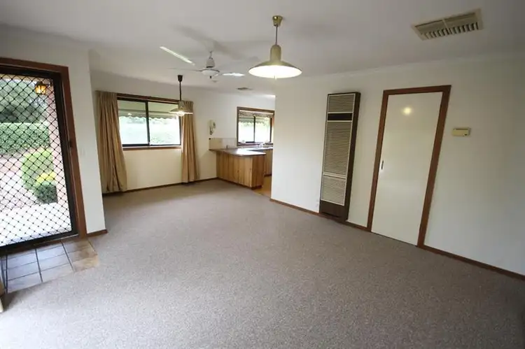 Fifth view of Homely unit listing, 1/537 Prune St, Lavington NSW 2641