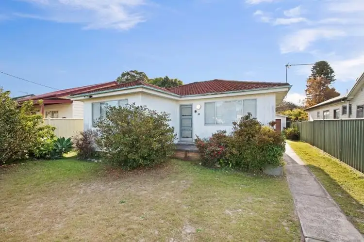29 Cogra Rd, Woy Woy NSW 2256