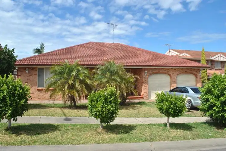 18 Esk Ave, Green Valley NSW 2168