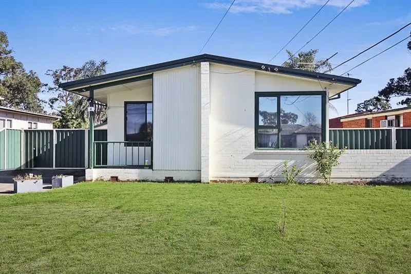 Main view of Homely house listing, 4 Papeete Ave, Lethbridge Park NSW 2770