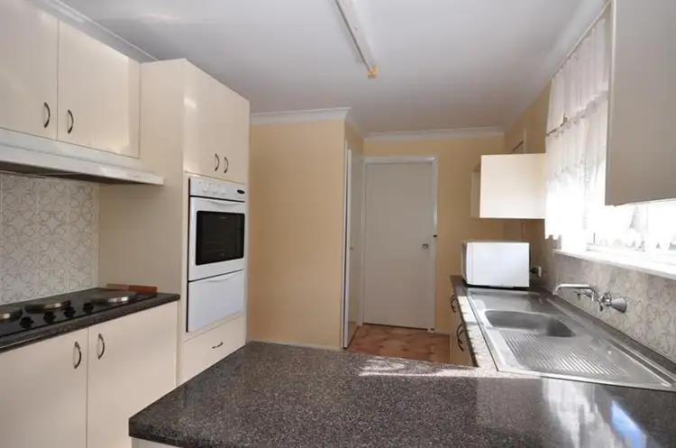 Fifth view of Homely house listing, 1 Havachat Pl, Orange NSW 2800