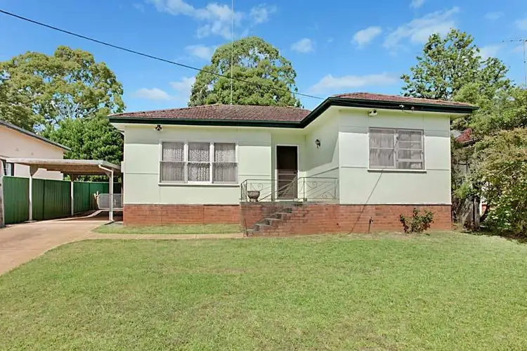 47 Farnsworth Ave, Campbelltown NSW 2560