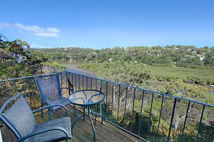 24 Bignell St, Illawong NSW 2234