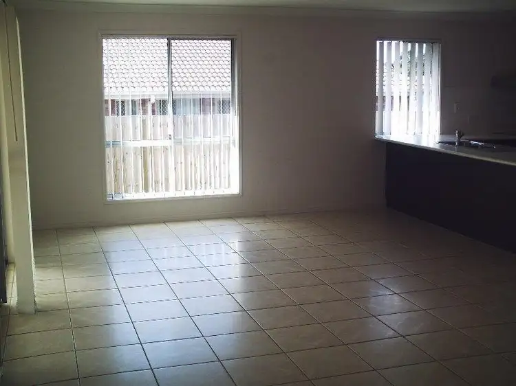 Fifth view of Homely house listing, 8 Highfields Ct, Loganlea QLD 4131