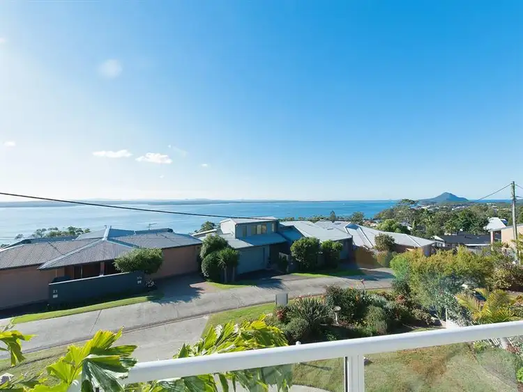 2/14 Wollomi Ave, Nelson Bay NSW 2315