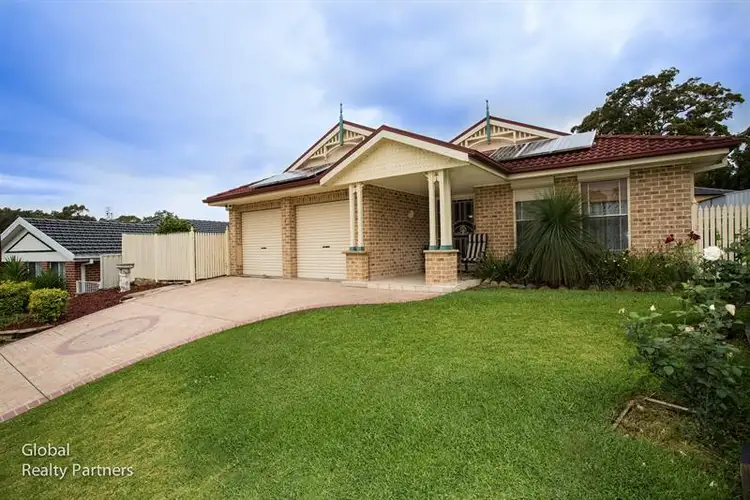 5 Sabot Cl, Belmont NSW 2280