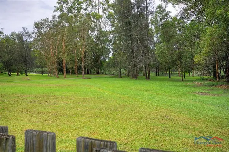 6 Water Gum  St, Elanora QLD 4221