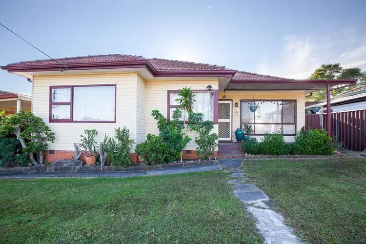 6 Teralba Rd, Leumeah NSW 2560