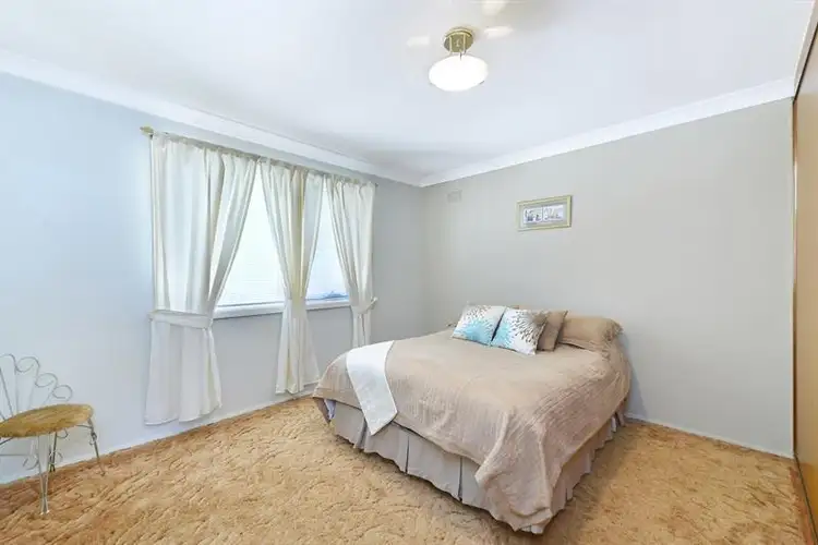 Fifth view of Homely house listing, 2 Wright Cl, Georges Hall NSW 2198