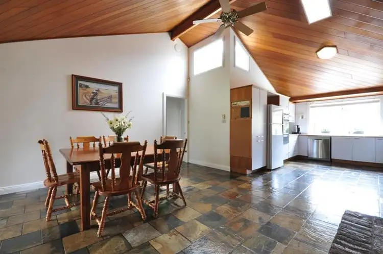 Fifth view of Homely house listing, 6 Kara Pl, Orange NSW 2800